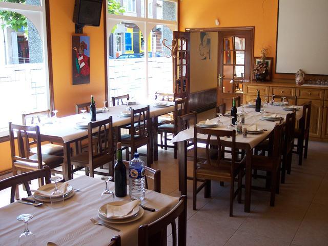 Hotel Restaurante Pizzeria Abc Laracha Exterior foto